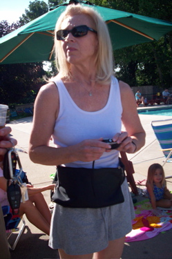 mom fanny pack