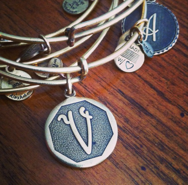 Fashion Friday: I'm complete with my Alex and Ani "V ...